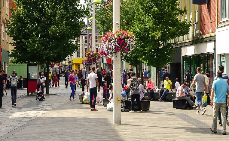 La solution PoC d'Hytera renforce la sûreté et la sécurité du centre-ville de Slough