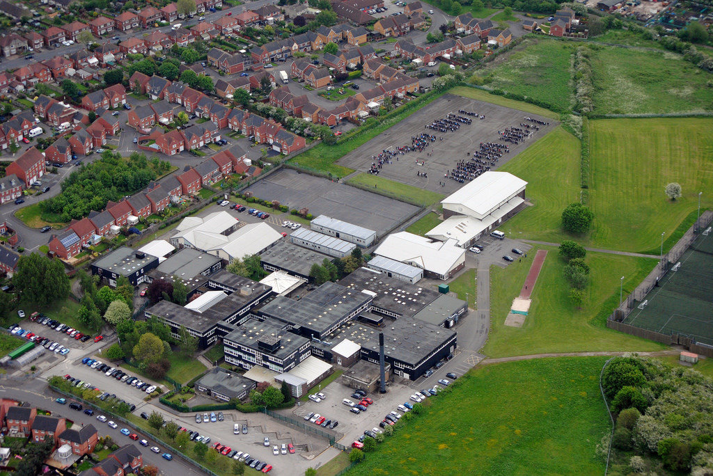 The Pingle Academy in Swadlincote, South Derbyshire, is a large secondary school catering for 1,300 students, including 150 sixth formers. The Academy employs approximately 140 staff across the various departments of whom 90 are teachers and teaching assistants. Backing up the Academy’s main teaching activity is a range support departments including administration, ICT and communication systems.