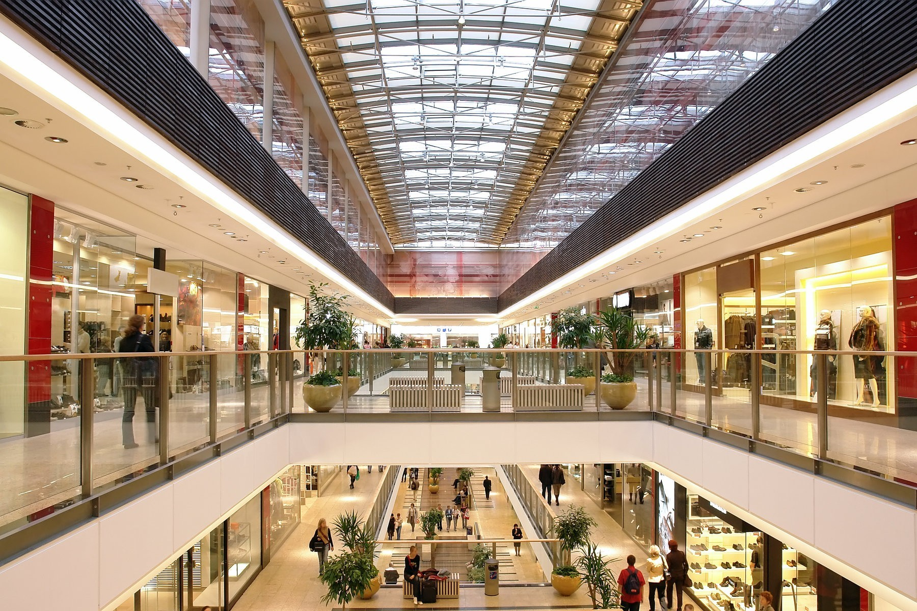 Kingdom shopping Centre Gets Two For One DMR and Patrol