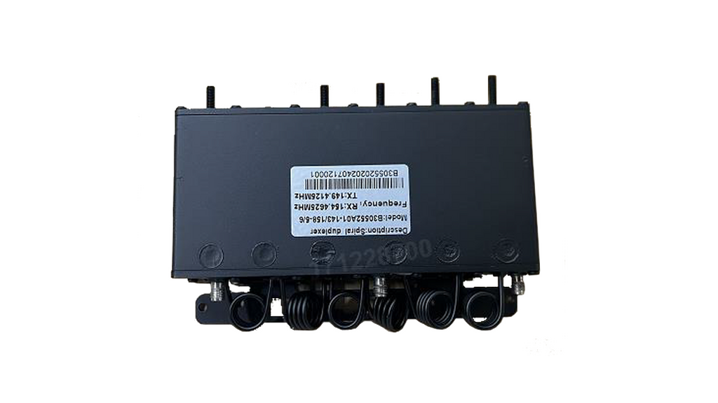 DT29 Tunable Spiral Built-in VHF Duplexer -- for HR655