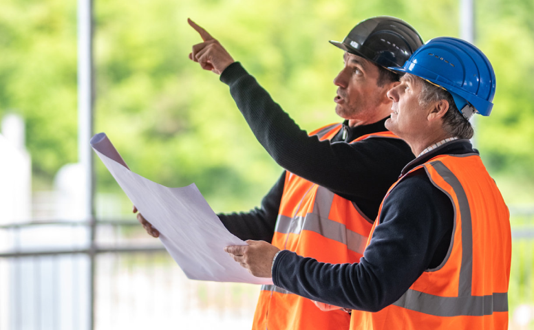 Push-to-talk radios keep FM teams efficient, connected, and safe